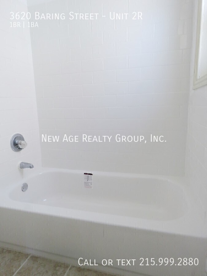 Building Photo - 3620 Baring St