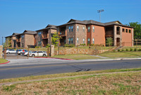 Building Photo - Villas on the Hill