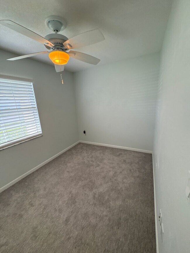 Building Photo - Beautiful 3 Beds 2 Baths home