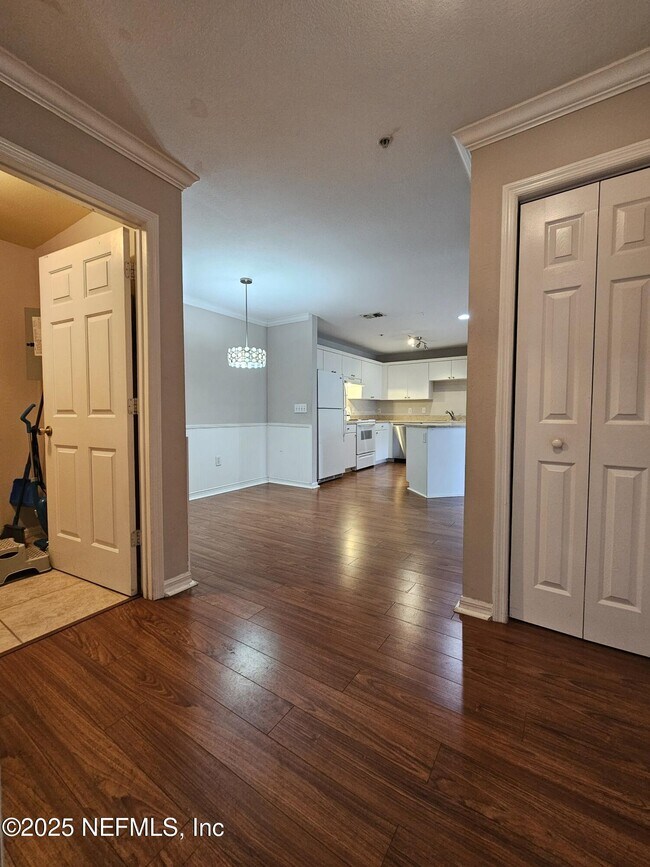 Building Photo - 3591 Kernan Blvd S