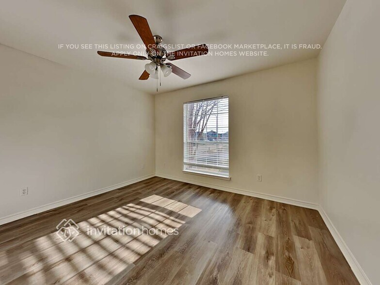 Building Photo - 1000 Fox Willow Ct