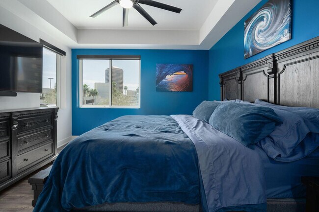 Building Photo - 3131 N Central Ave