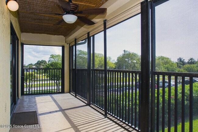 Building Photo - 325 S Banana River Blvd