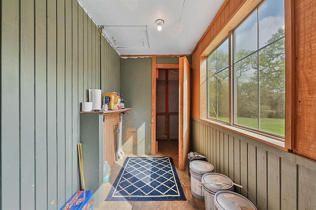 Mud Room - 11150 Lafountain Ln