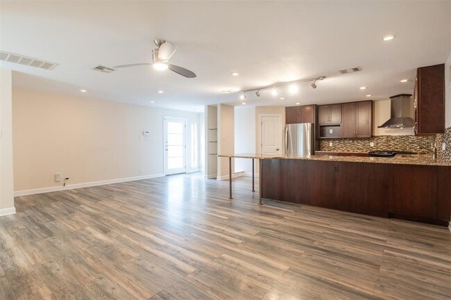 Building Photo - 1514 Betty Jo Dr