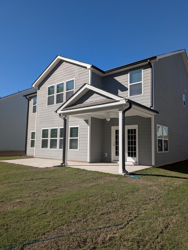 Building Photo - NEW HOUSE Stonebridge Golf Course Views - ...