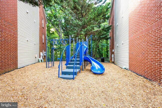 Building Photo - 3309 Wyndham Cir