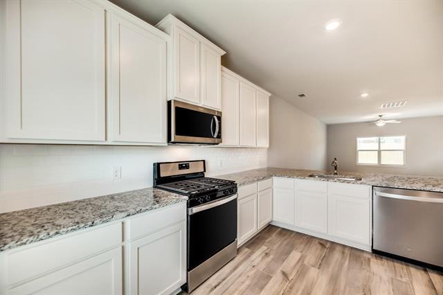 Building Photo - 2120 Dakota Dr