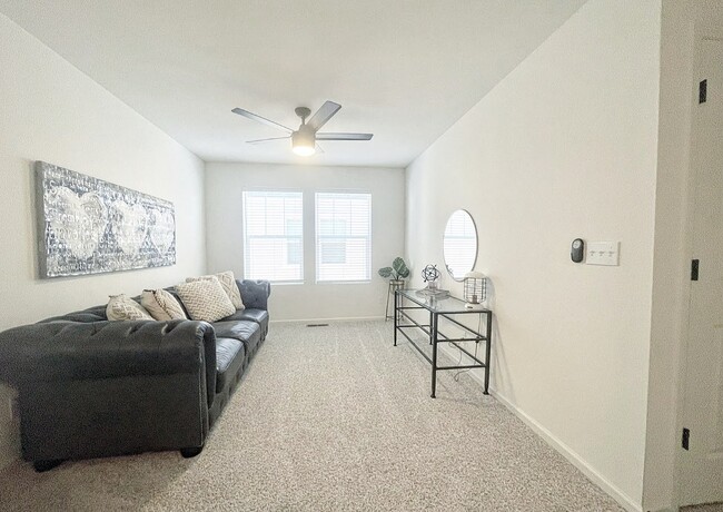 Building Photo - 1149 Anker Dr