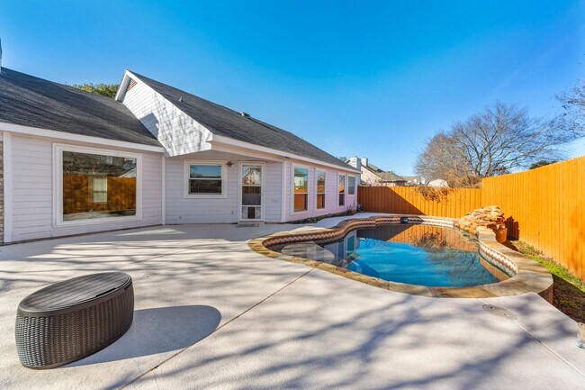 Building Photo - 128 Overbrook Dr