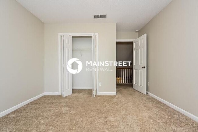 Building Photo - 5 Bedroom Pet-Friendly Home in Fayetteville, GA with Main Street Renewal