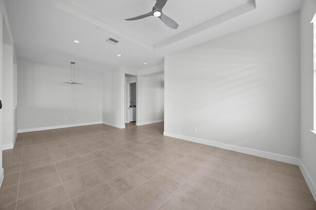 Building Photo - 14208 Lacebark Ln