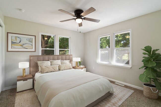 Building Photo - 181 SE State Rte 13