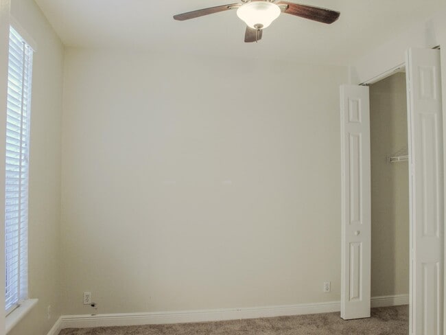 Building Photo - 124 Jesup Ln