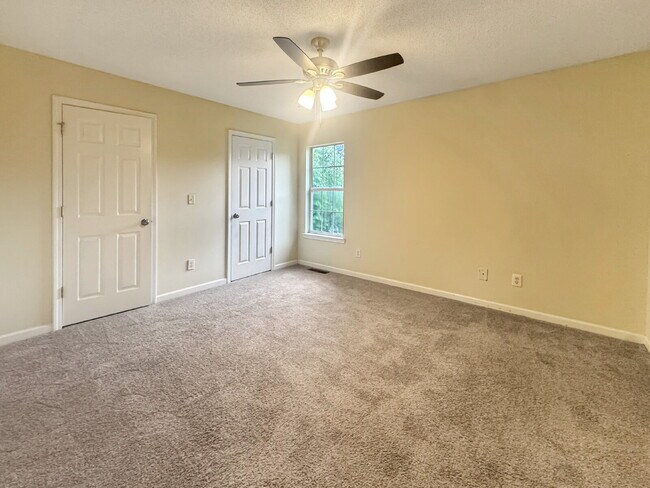 Building Photo - North Hall Ranch Available Immediately