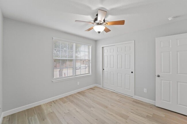 Building Photo - 3529 Shiraz Loop