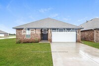 Building Photo - 960B Elowyn St