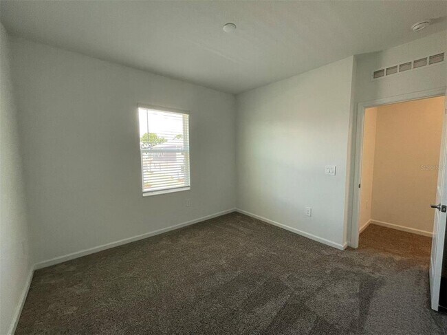 Building Photo - 2165 Sweet Honey Ln