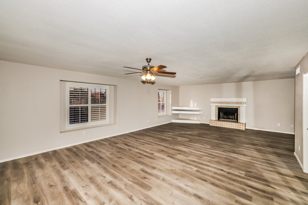 Building Photo - 6934 W Kristal Way