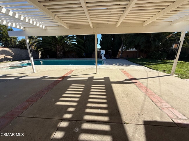 Building Photo - 216 Virginia Dr