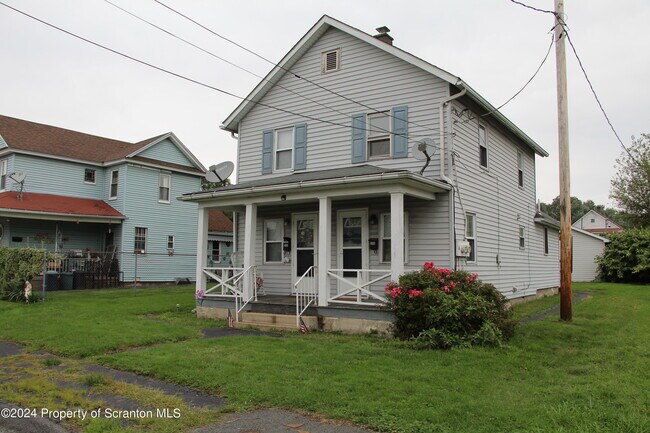 Building Photo - 204-206 Jackson St