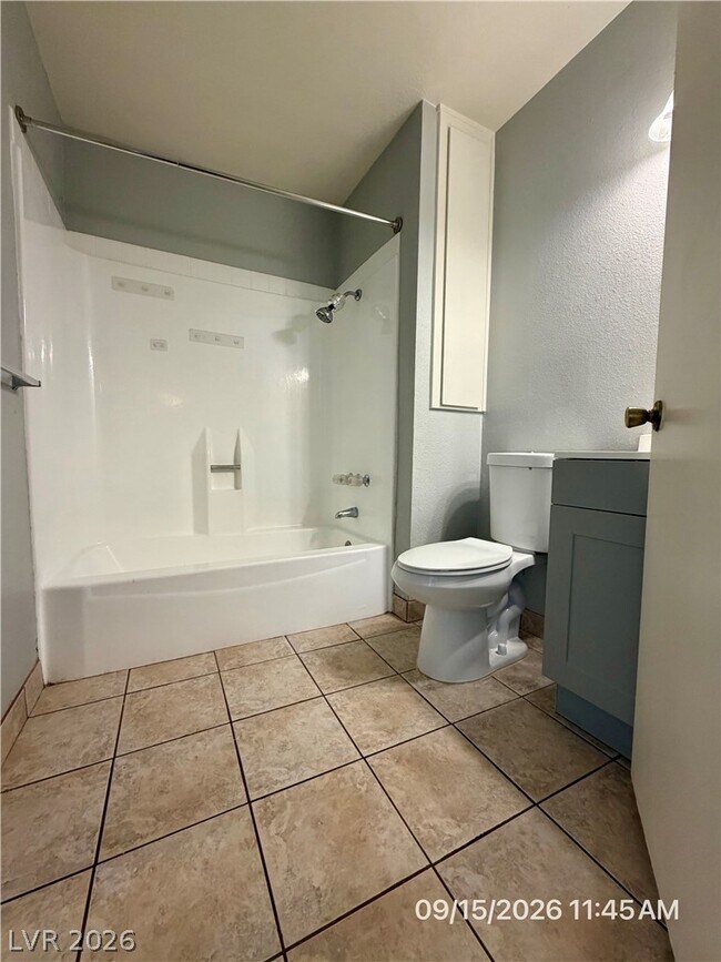 Building Photo - 6132 Meadowgrass Ln