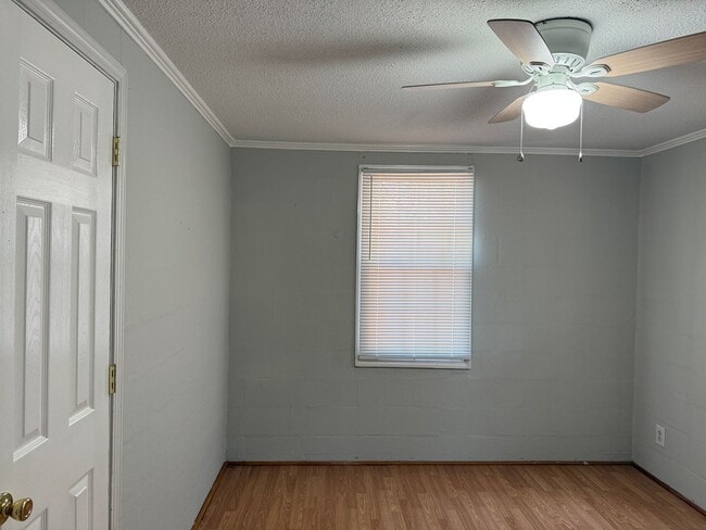 Building Photo - Lexington Area - Call Lexington office for information and to view 803-359-0793