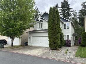 Building Photo - Stunning 3-Bedroom Home in Puyallup's Silver Pointe For Rent!