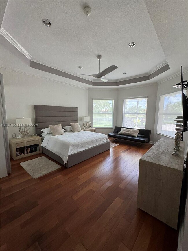 Building Photo - 15053 SW 40th St