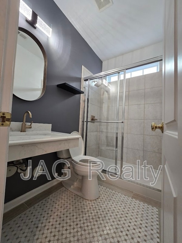 Building Photo - 3084 Sycamore Point Tr