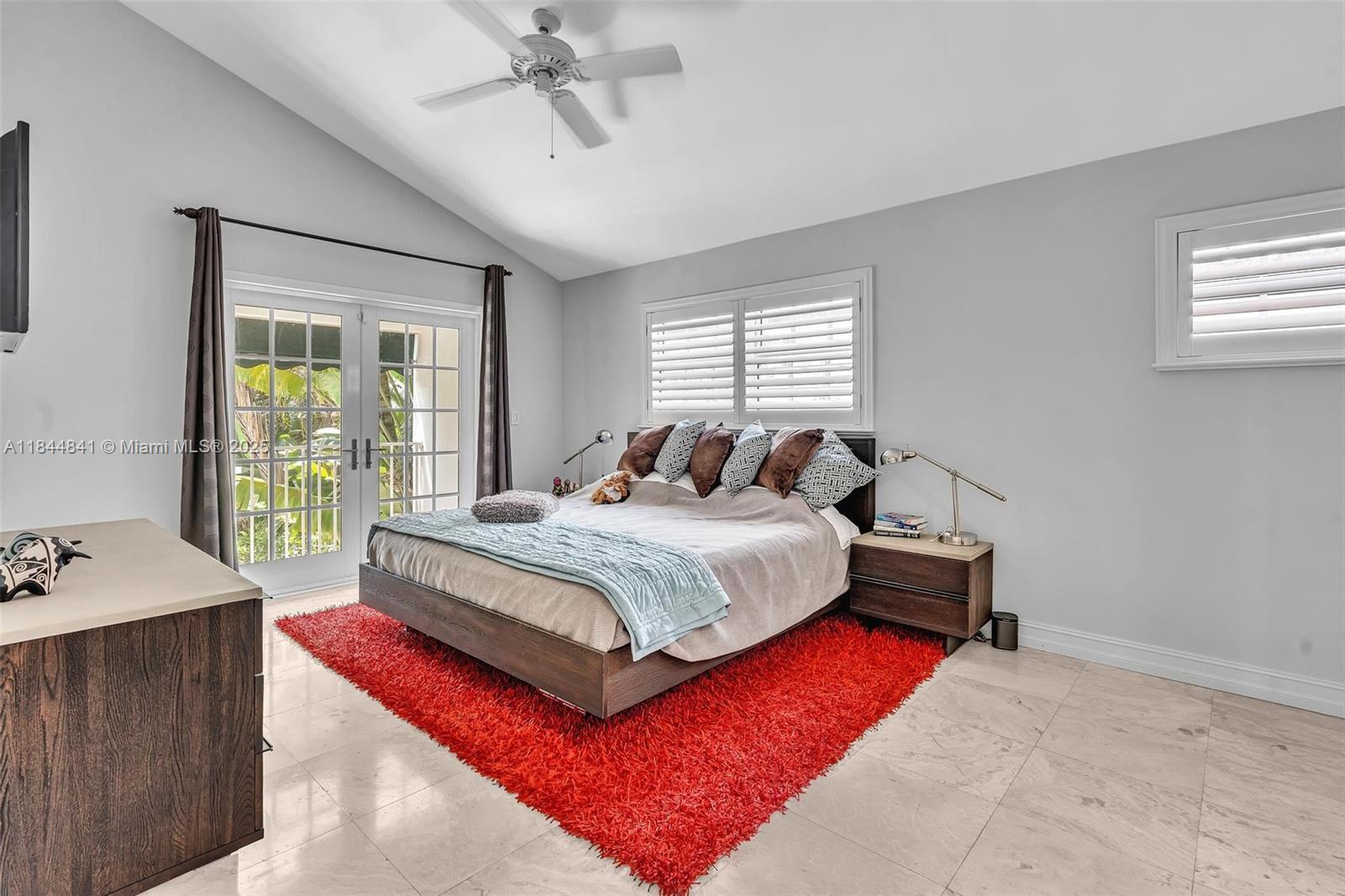 Building Photo - 2516 San Domingo St