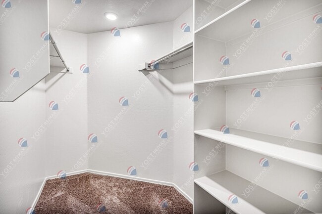 Building Photo - Gorgeous home- $500 off the 1st months rent