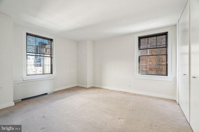 Building Photo - 219-29 S 18th St