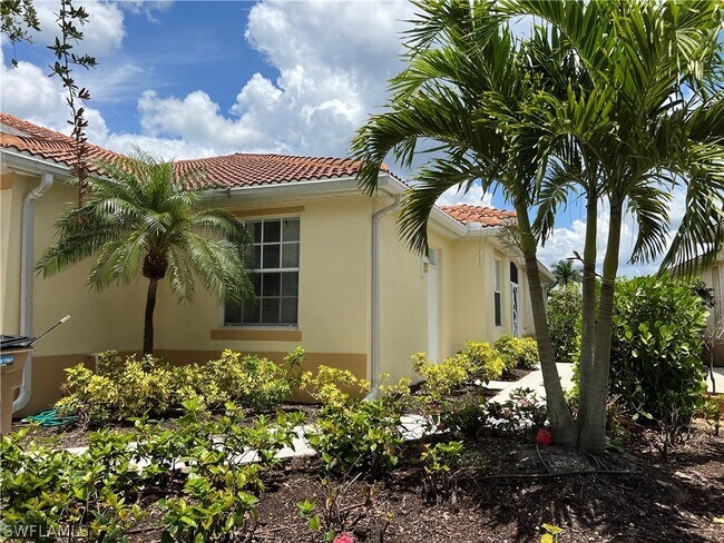 Building Photo - 3181 Matecumbe Key Rd