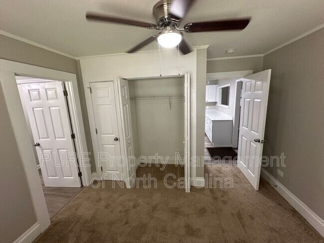 Building Photo - 111 Hillcrest Dr