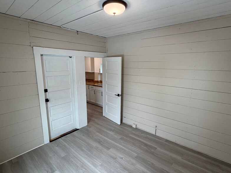 Building Photo - 503 Rimmon St