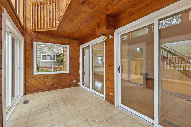 Building Photo - 2101 Babst Ct