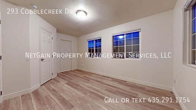 Building Photo - 293 E Cobblecreek Dr