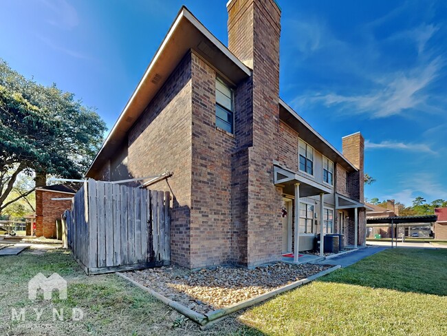 Building Photo - 21502 Millhouse Rd