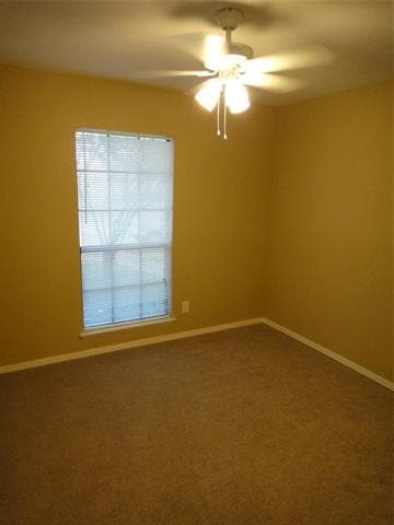 Building Photo - 512 White Oak St