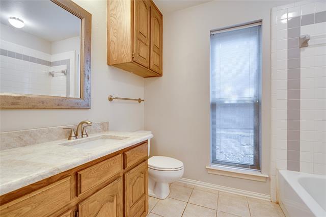 Building Photo - 2942 Woodland Hills Dr