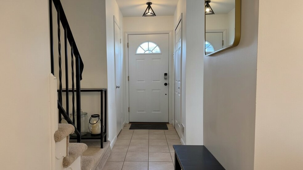 Building Photo - 16031 Dorset Rd