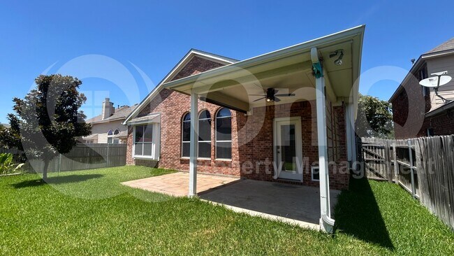 Building Photo - 9537 Navarro St