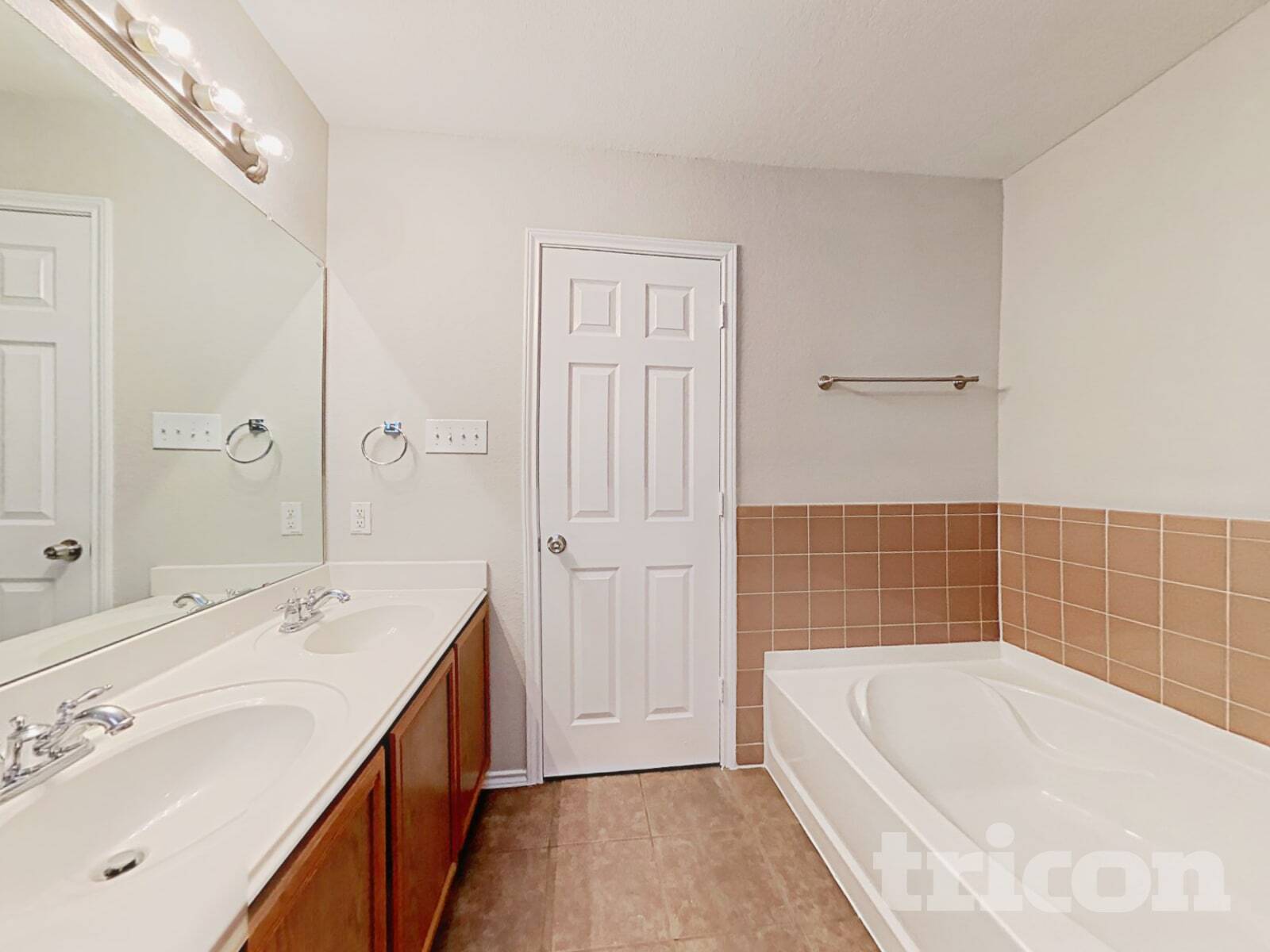 Building Photo - 8210 Grissom Cir
