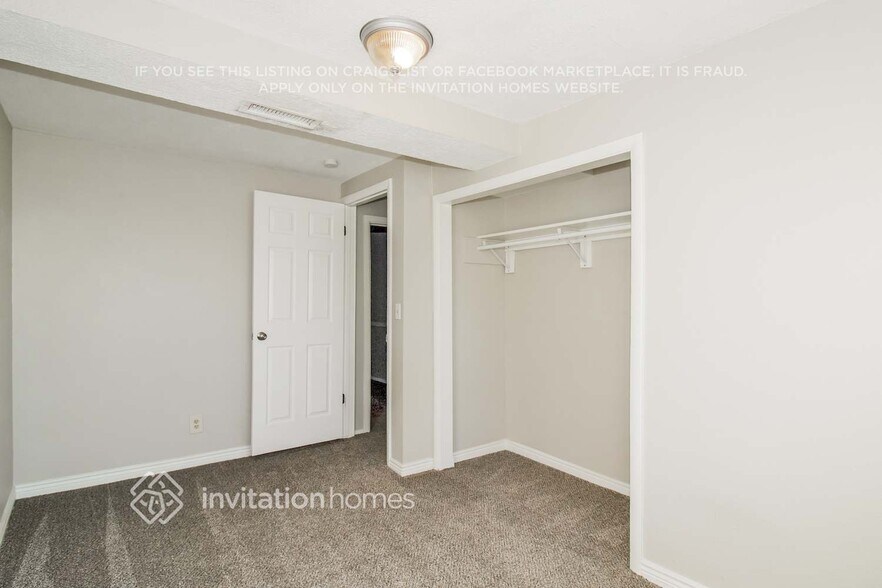Building Photo - 9548 S 1210 E