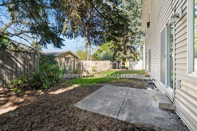 Building Photo - 114 N Bowdish Rd