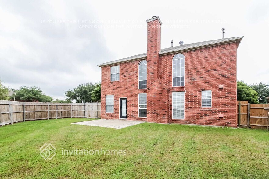 Building Photo - 1700 Lansdale Dr
