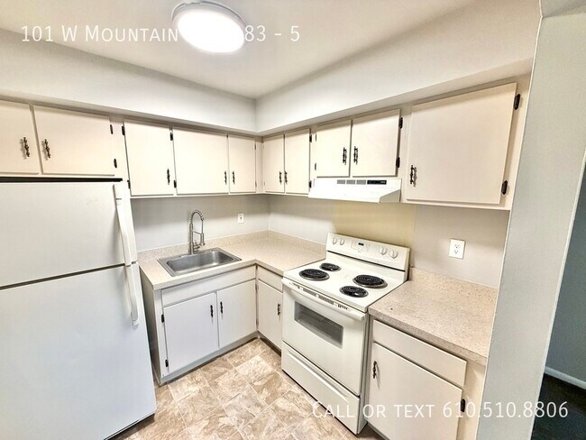 Building Photo - 101 W Mountain Rd