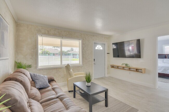 Building Photo - 16201 NW 39th Ct