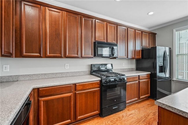 Building Photo - 4721 Creekside Villas Way